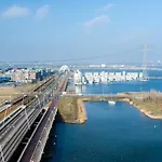 Amadi Panorama 4* Amsterdam