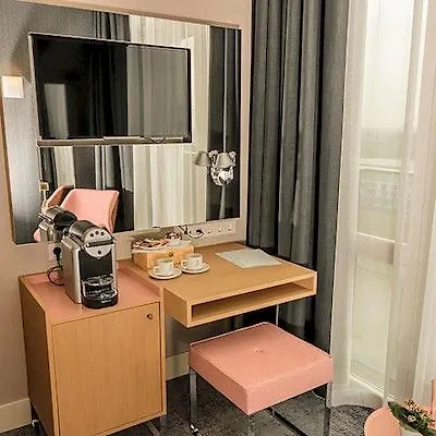 Amadi Panorama Szálloda 4*