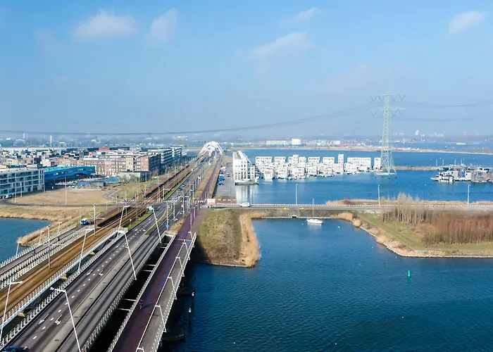 Amadi Panorama 4* Amsterdam