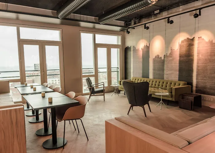 Amadi Panorama Hotel 4*