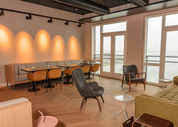 Hotel Amadi Panorama