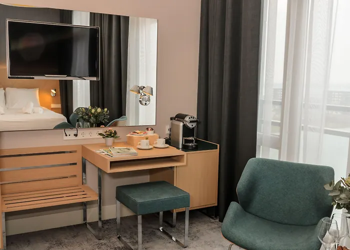 Amadi Panorama Hotel