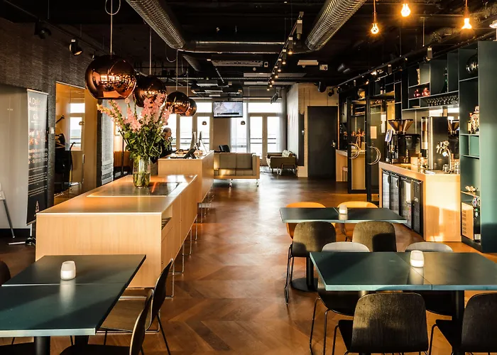 Amadi Panorama 4* Amsterdam