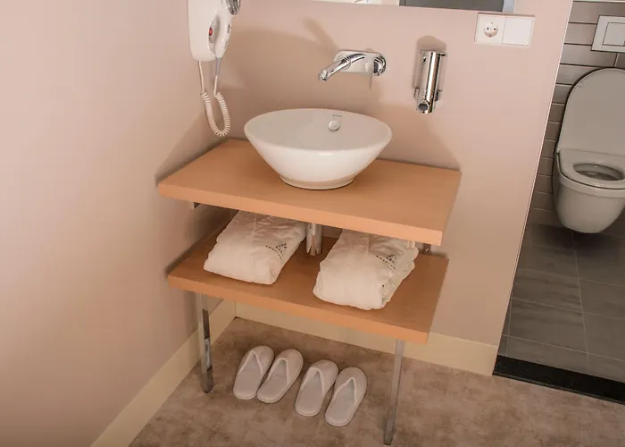 Hotel Amadi Panorama